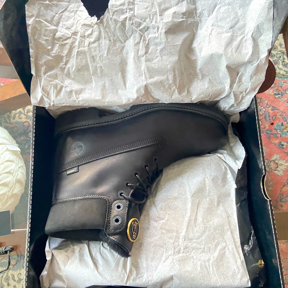 Black OVO Timberland boots size 10 brand new condition W/ box